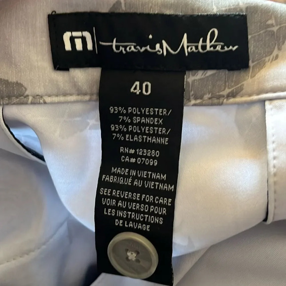 Travis Mathew Shorts Men's 40 Chino Pineapples Gray Golfing New With Tags - Picture 5 of 8